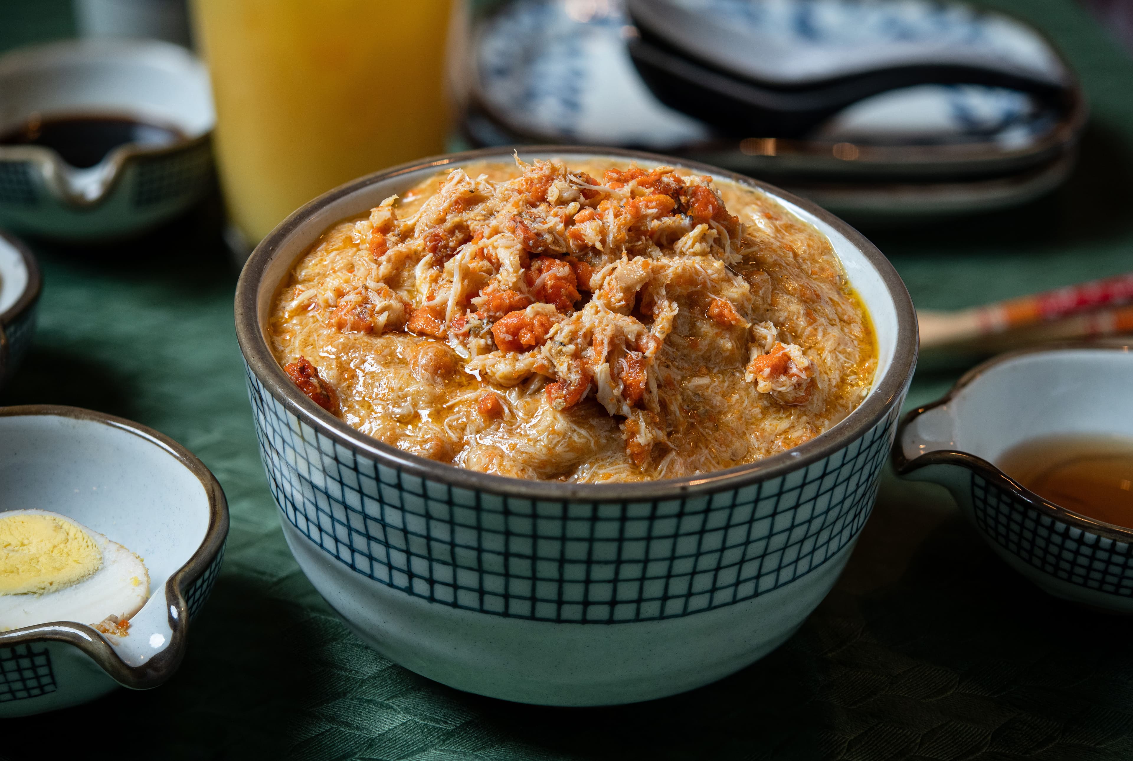 Crab Roe Rice Bowl (蟹黄盖饭)